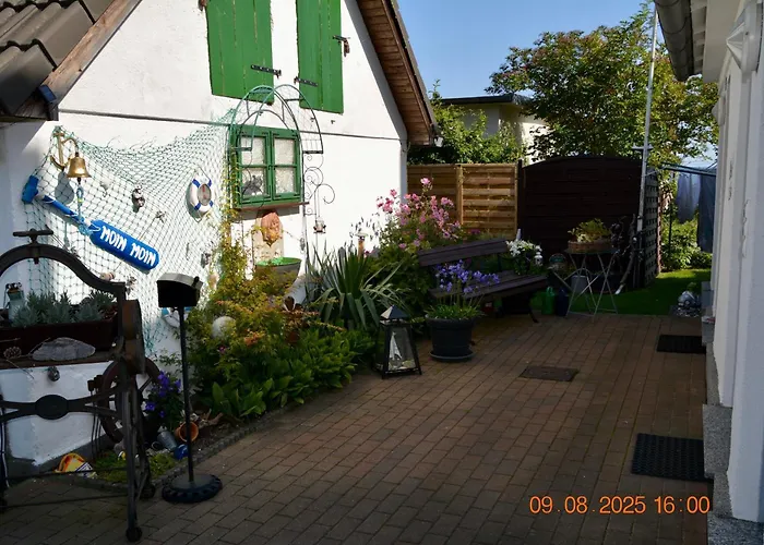 Oberhalb Vom Hafen 1 *